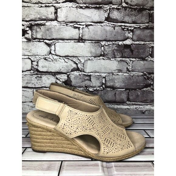 Clarks Beige Leather Perforated Strap Espadrilles Wedge Sandals Women Sz 8.5M US - Picture 1 of 16